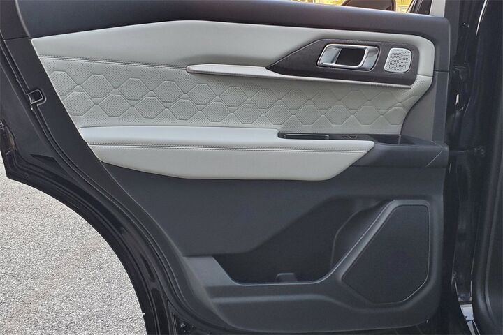 2025 Ford Explorer Platinum  TX