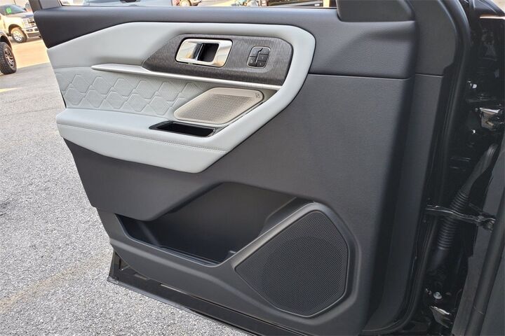 2025 Ford Explorer Platinum  TX