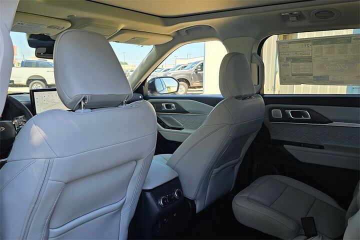 2025 Ford Explorer Platinum  TX