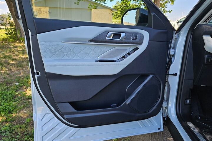 2025 Ford Explorer Platinum  TX