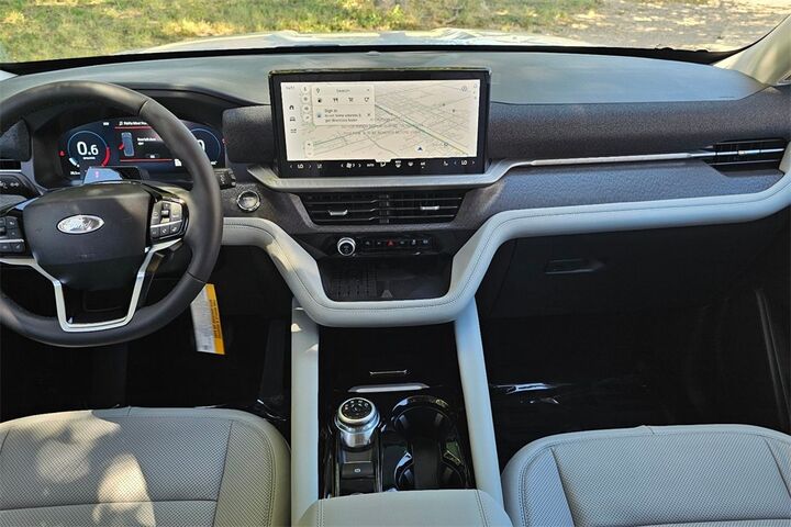 2025 Ford Explorer Platinum  TX