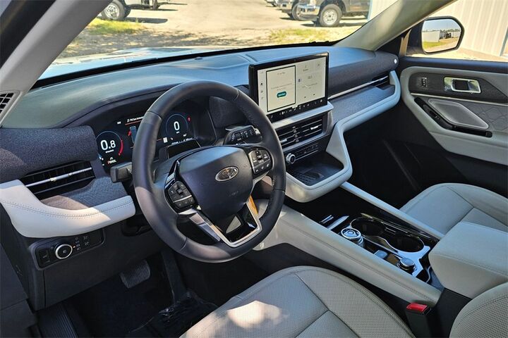 2025 Ford Explorer Platinum  TX