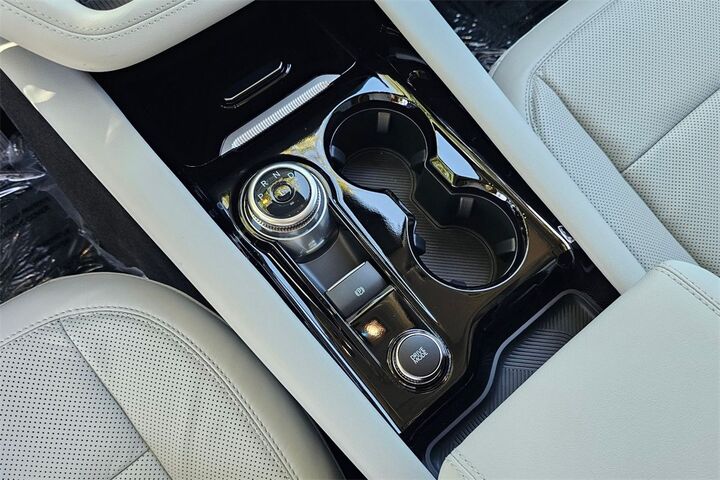 2025 Ford Explorer Platinum  TX