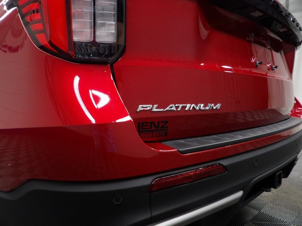 2025 Ford Explorer Platinum 4WD Fond du Lac WI