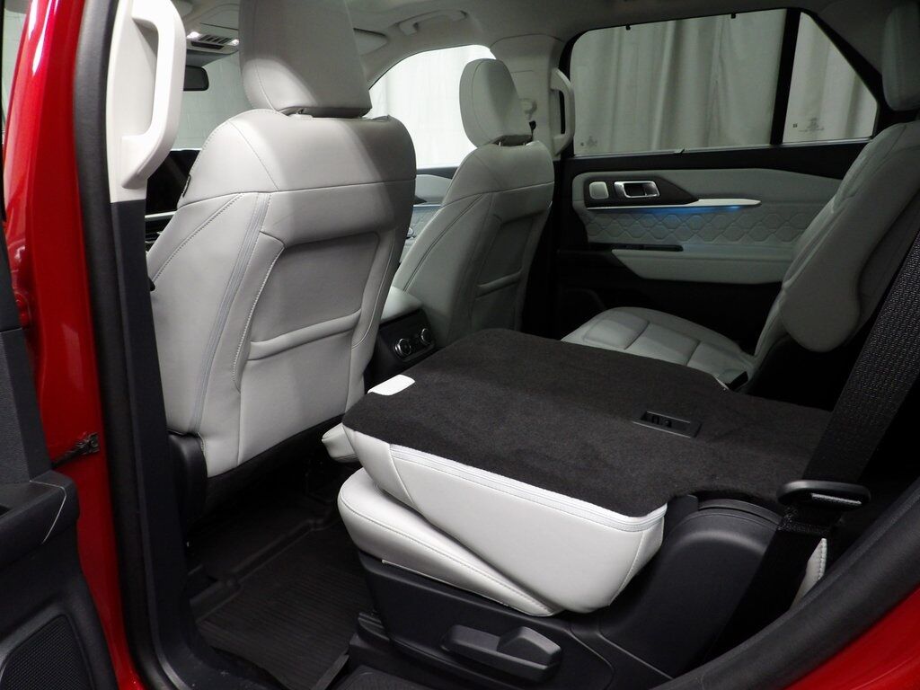 2025 Ford Explorer Platinum 4WD Fond du Lac WI