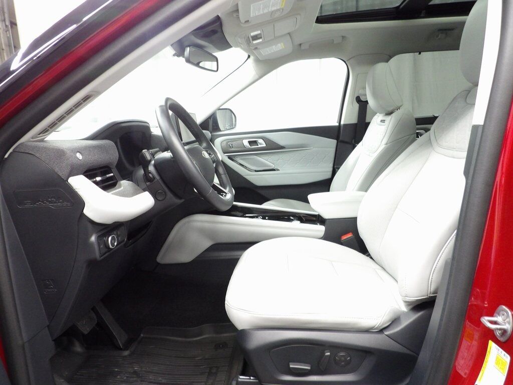 2025 Ford Explorer Platinum 4WD Fond du Lac WI