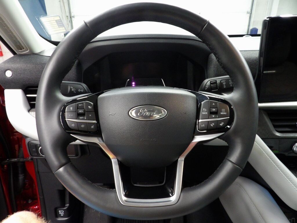 2025 Ford Explorer Platinum 4WD Fond du Lac WI