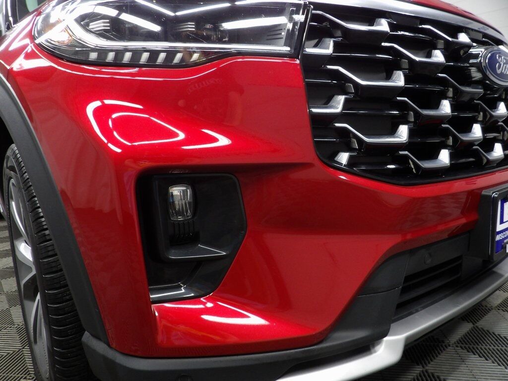 2025 Ford Explorer Platinum 4WD Fond du Lac WI
