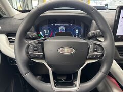 2025 Ford Explorer Platinum 4WD Fond du Lac WI