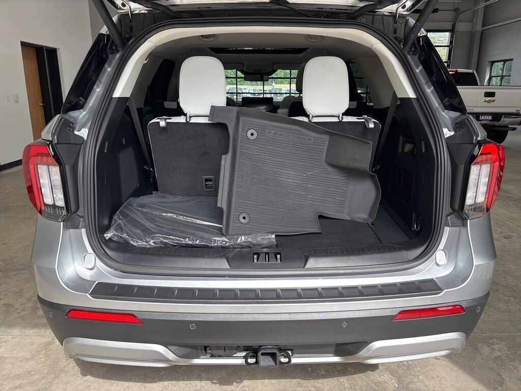 2025 Ford Explorer Platinum 4WD Minocqua WI