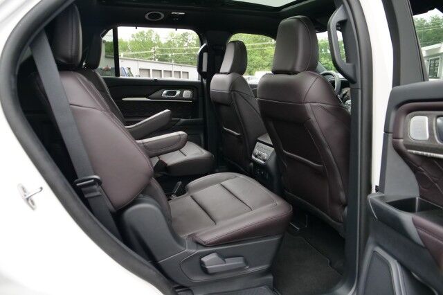 2025 Ford Explorer Platinum 4WD / Ultimate Package / Massage Seats! High Point NC