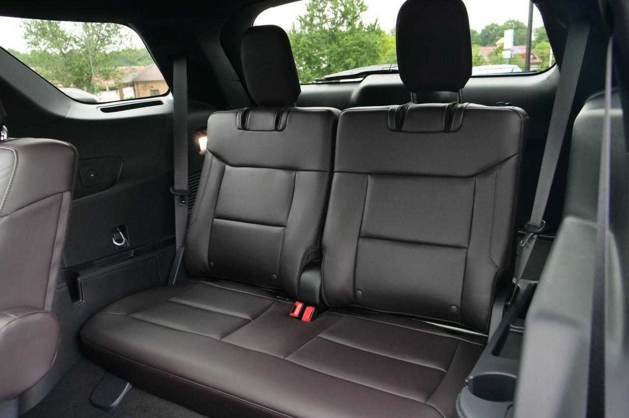2025 Ford Explorer Platinum 4WD / Ultimate Package / Massage Seats! Lincolnton NC