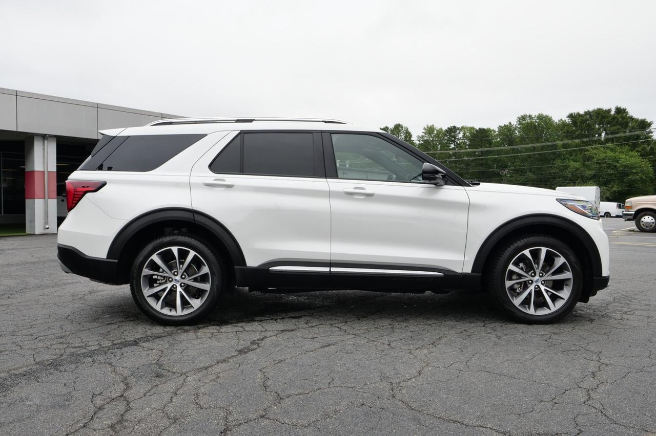 2025 Ford Explorer Platinum 4WD / Ultimate Package / Massage Seats! Lincolnton NC