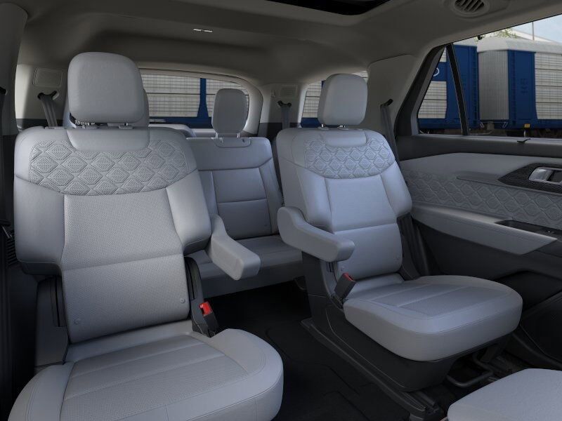 2025 Ford Explorer Platinum Green Bay WI