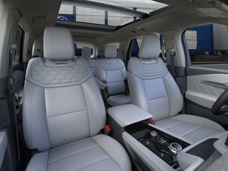 2025 Ford Explorer Platinum Green Bay WI