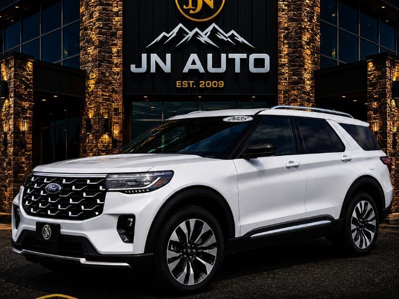 2025 Ford Explorer Platinum