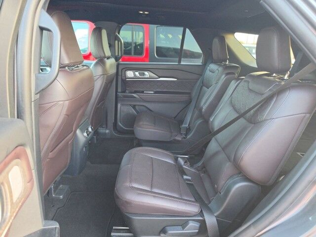 2025 Ford Explorer Platinum Marshfield MA