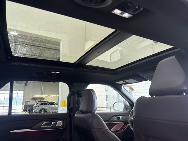 2025 Ford Explorer Platinum Random Lake WI