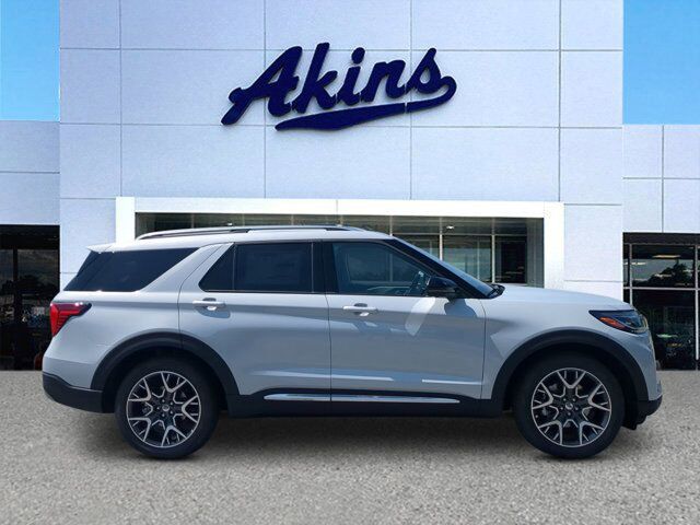 2025 Ford Explorer Platinum Appleton WI