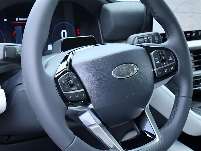 2025 Ford Explorer Platinum Oshkosh WI