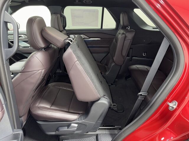 2025 Ford Explorer Platinum photo 33