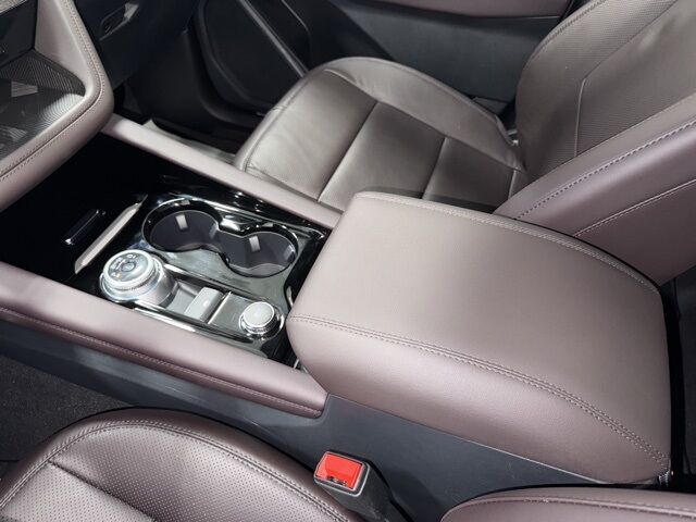 2025 Ford Explorer Platinum photo 19