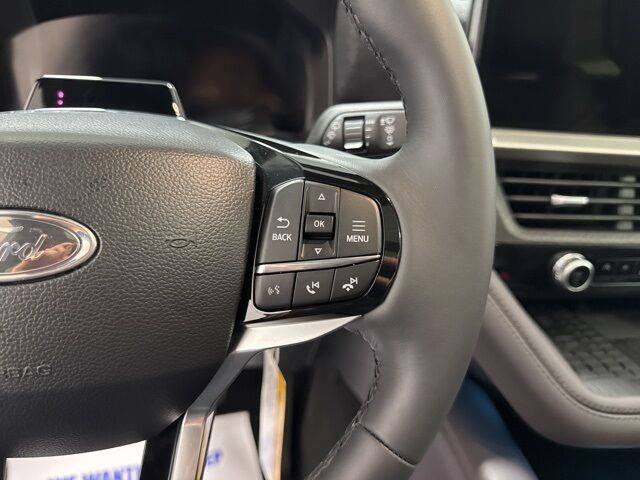 2025 Ford Explorer Platinum photo 17