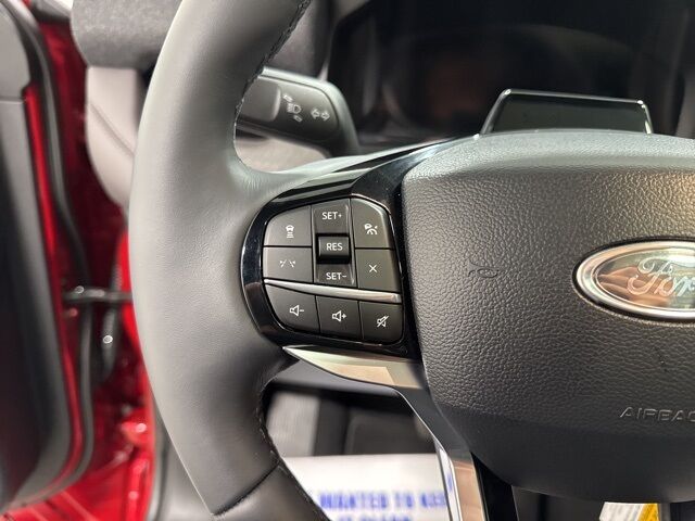 2025 Ford Explorer Platinum photo 16