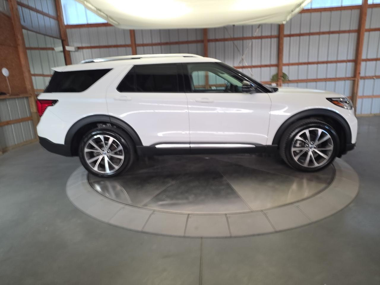 2025 Ford Explorer Platinum Sand Lake NY
