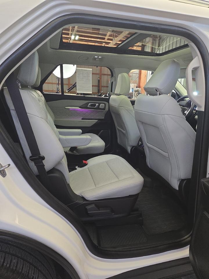 2025 Ford Explorer Platinum Sand Lake NY