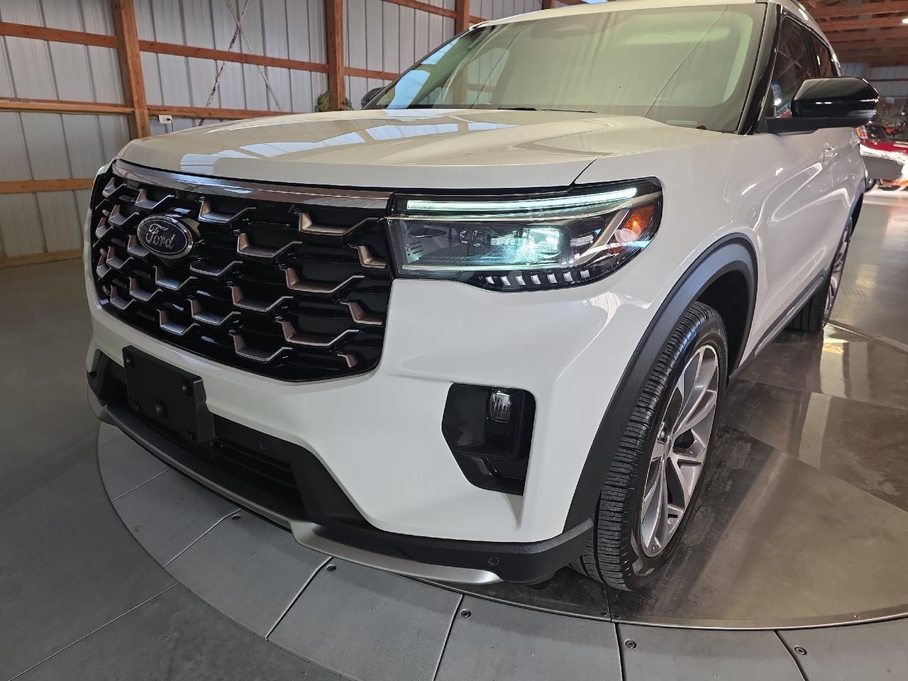 2025 Ford Explorer Platinum Sand Lake NY