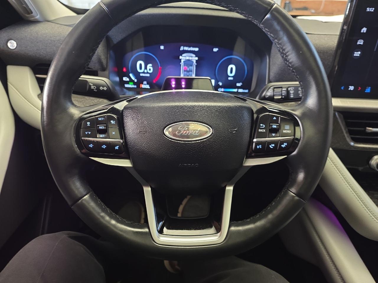 2025 Ford Explorer Platinum Sand Lake NY