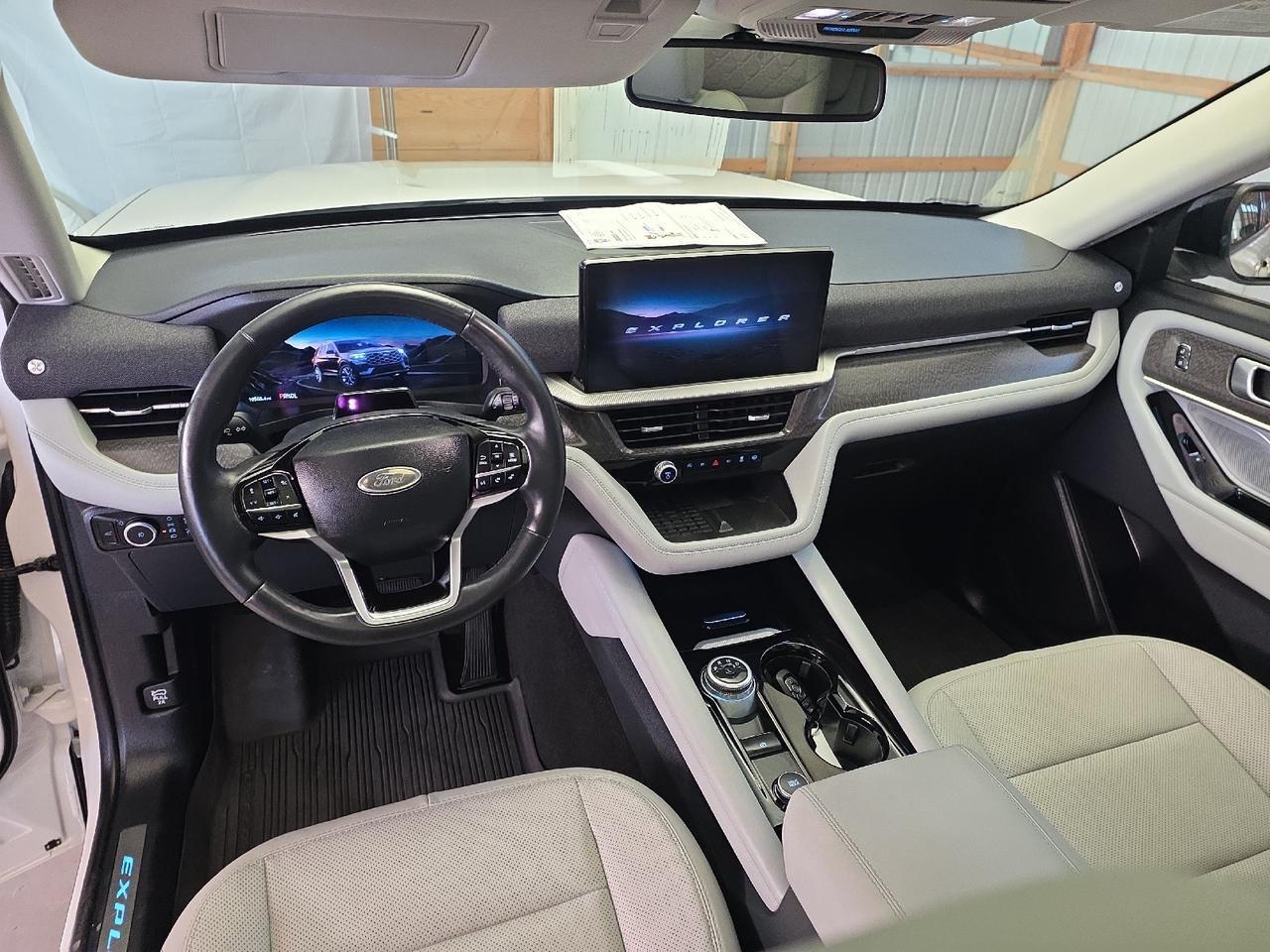 2025 Ford Explorer Platinum Sand Lake NY