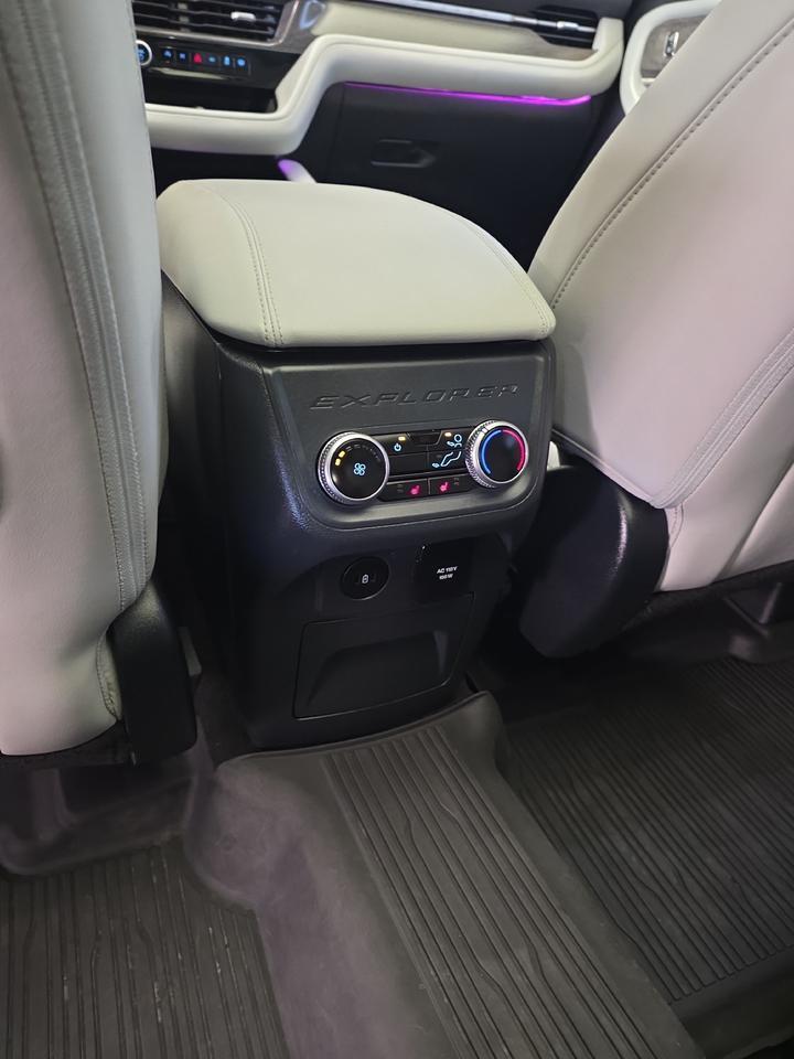 2025 Ford Explorer Platinum Sand Lake NY
