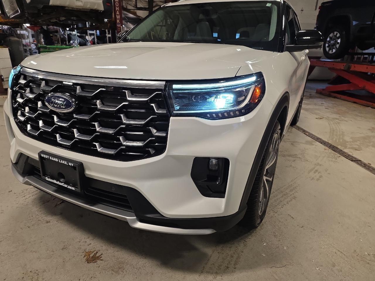 2025 Ford Explorer Platinum Sand Lake NY