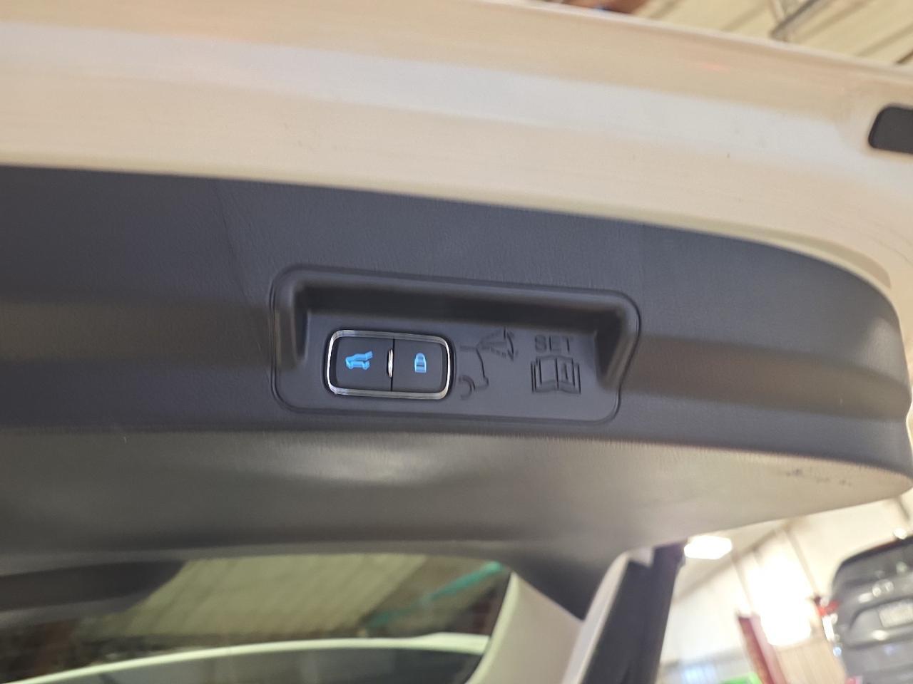 2025 Ford Explorer Platinum Sand Lake NY