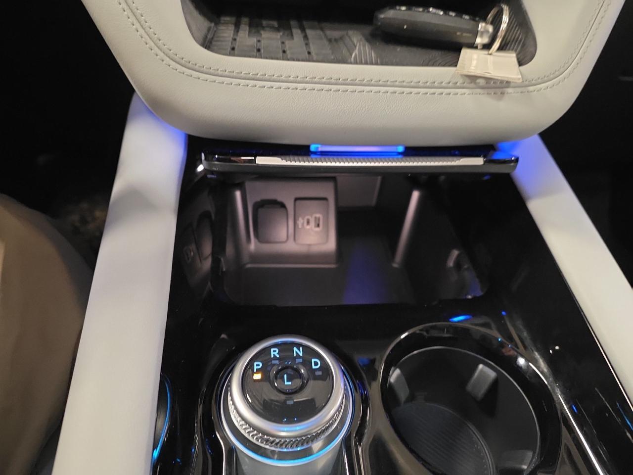 2025 Ford Explorer Platinum Sand Lake NY