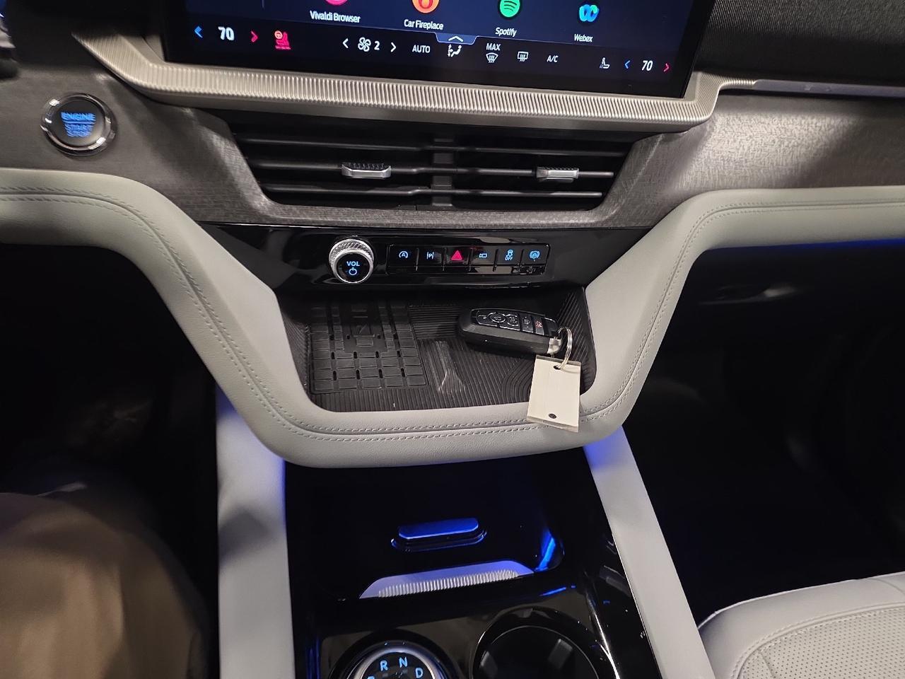 2025 Ford Explorer Platinum Sand Lake NY