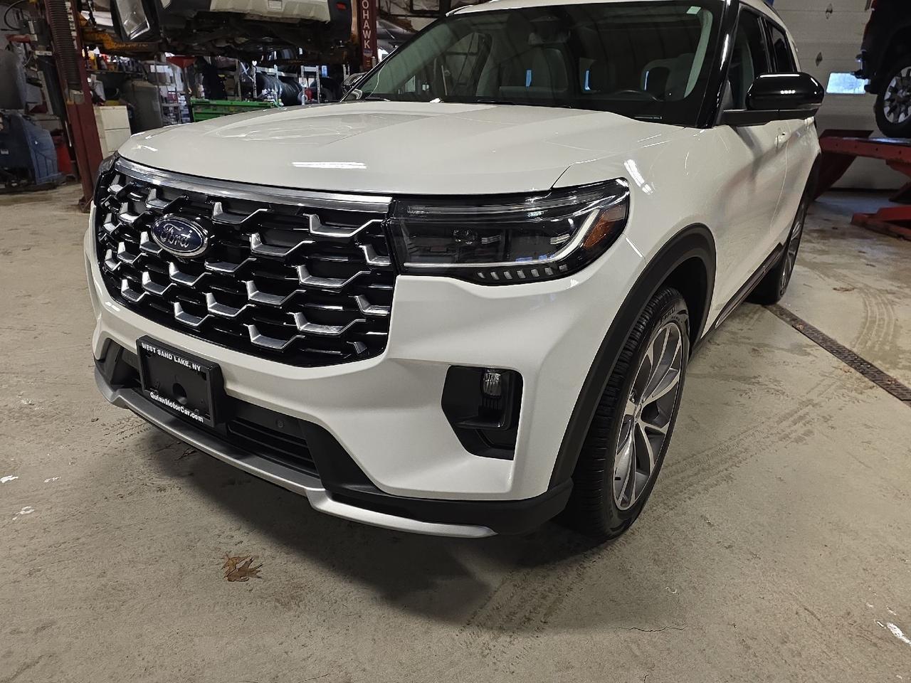 2025 Ford Explorer Platinum Sand Lake NY