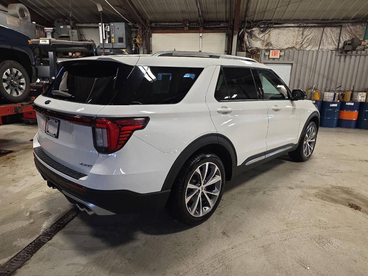 2025 Ford Explorer Platinum Sand Lake NY