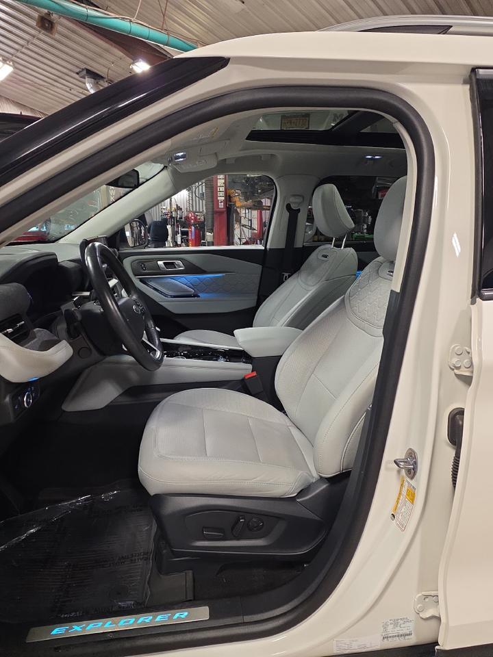 2025 Ford Explorer Platinum Sand Lake NY
