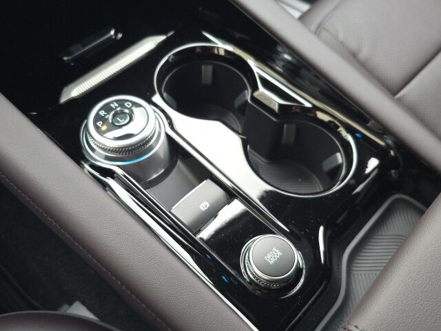 2025 Ford Explorer Platinum Watertown SD