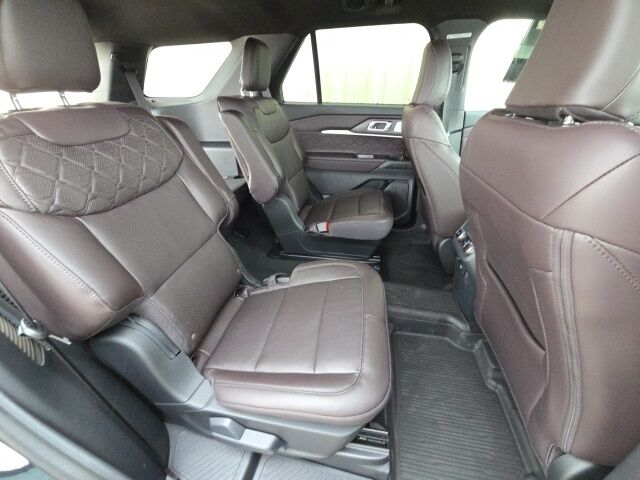 2025 Ford Explorer Platinum Watertown SD