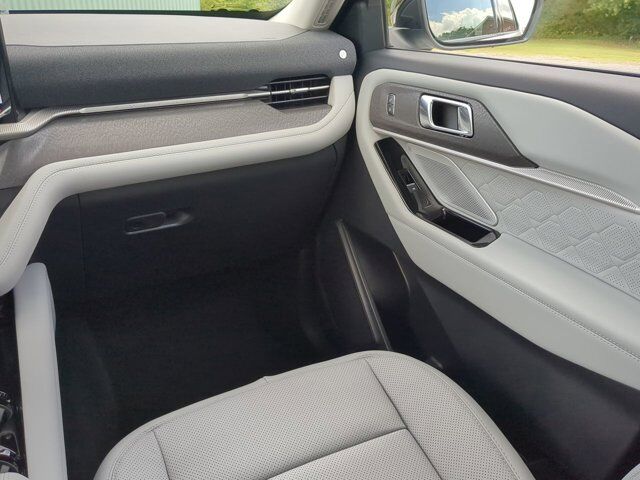 2025 Ford Explorer Platinum Winder GA
