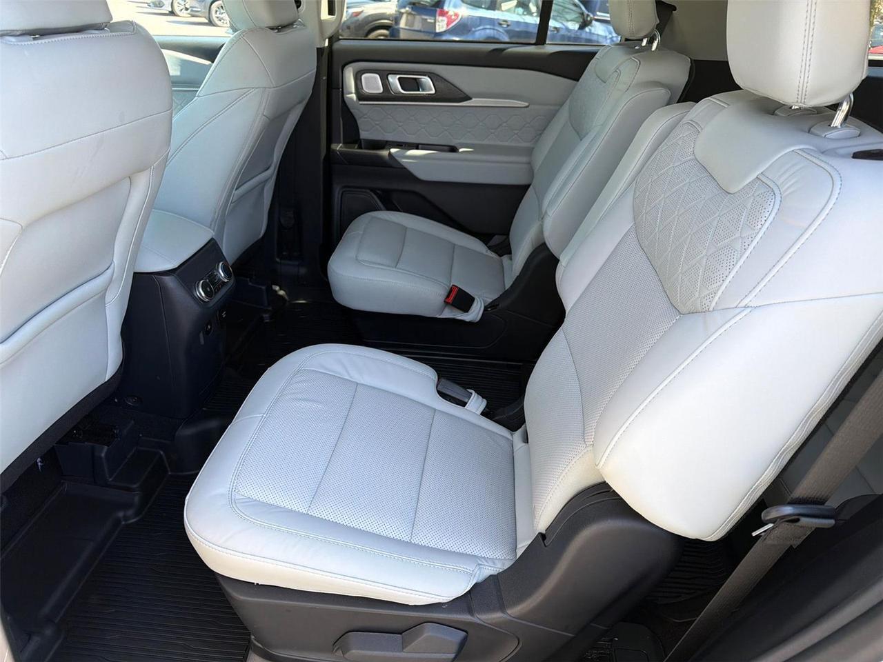 2025 Ford Explorer Platinum Hagerstown MD