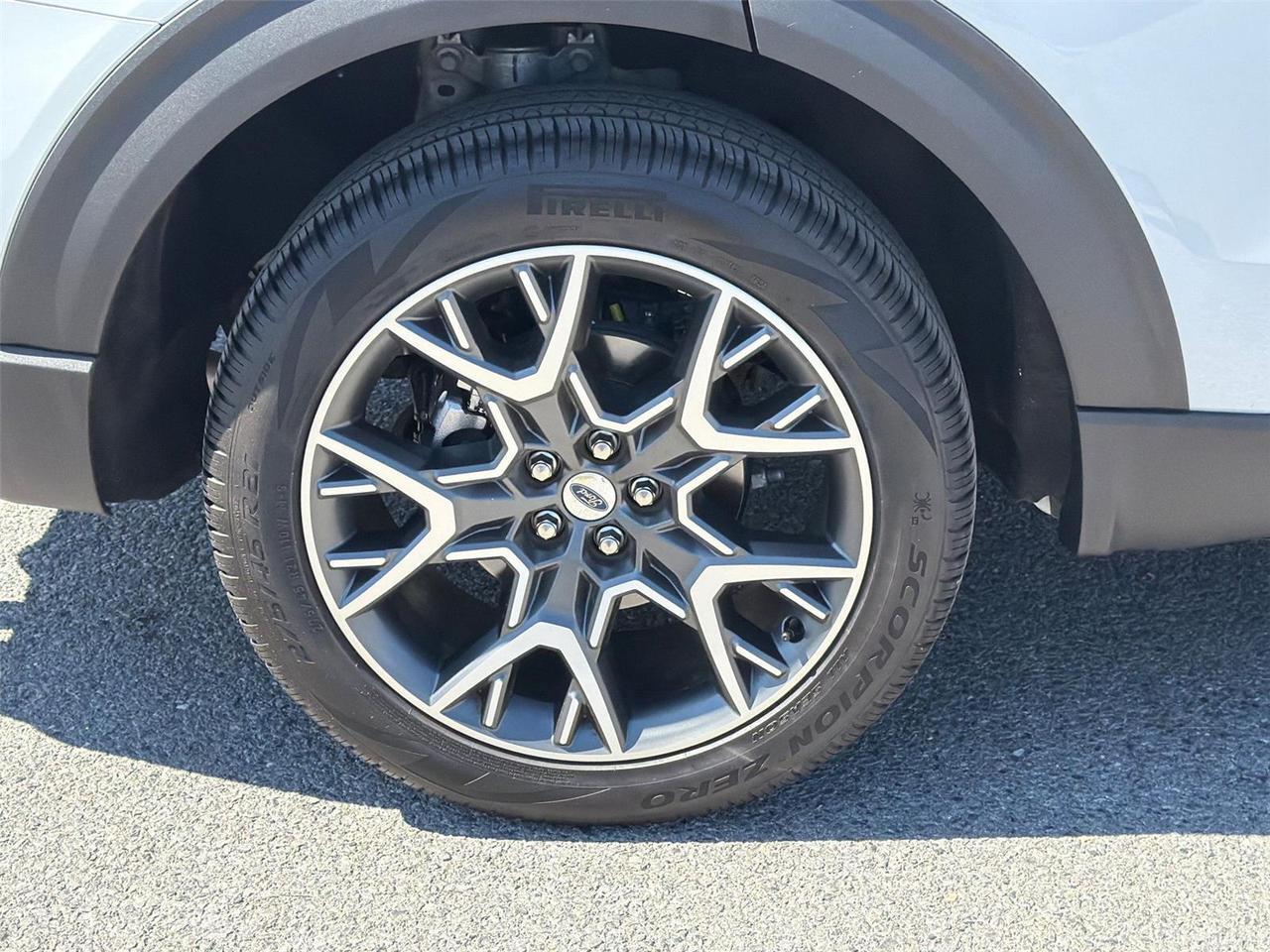 2025 Ford Explorer Platinum Hagerstown MD