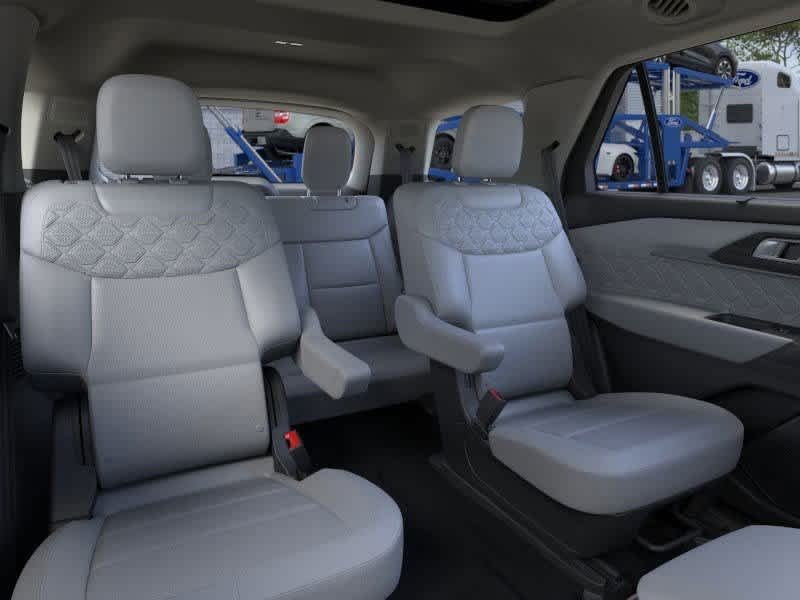 2025 Ford Explorer Platinum Plymouth MA