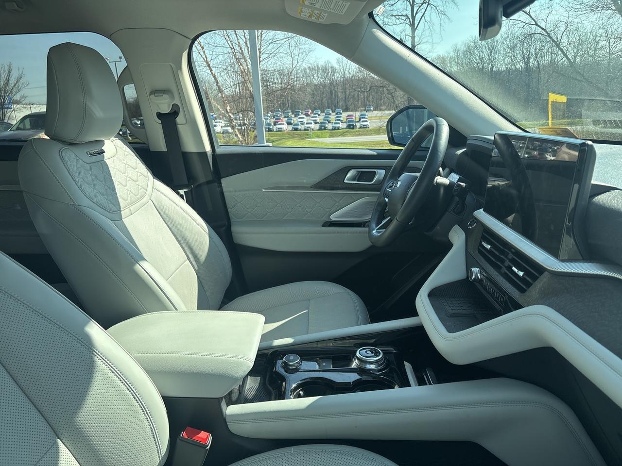 2025 Ford Explorer Platinum Hagerstown MD