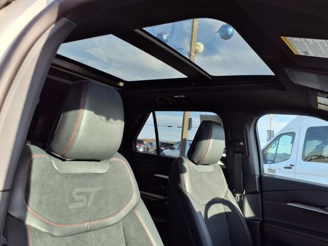 2025 Ford Explorer ST  TX