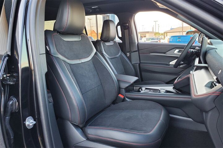 2025 Ford Explorer ST  TX